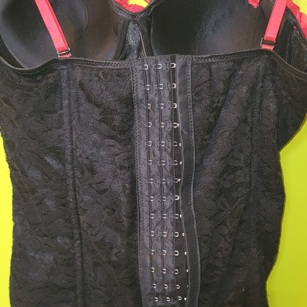Bustier - Picture 5 of 6
